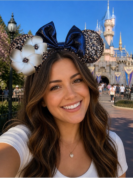 Shanghai Disney Resort Brown and Cream Plumeria Sequin Minnie Ears NWT main image 4